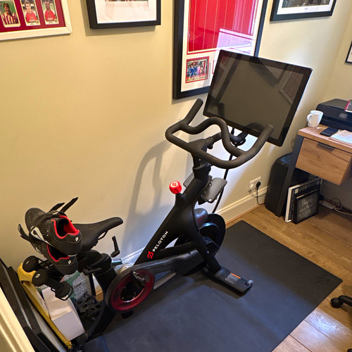 Peloton upright exercise - peloton,