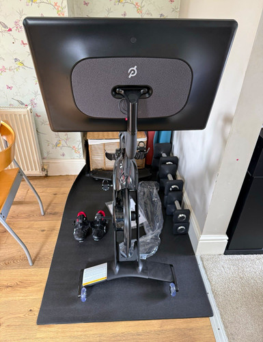 Peloton upright exercise bike - upright,